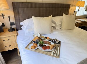 Free daily cooked-to-order breakfast - Hurley House Hotel (Maidenhead)