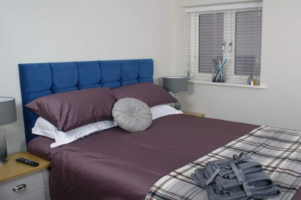 Luxury Apartment, 2 Bedrooms (The Jade) | Premium bedding, in-room safe, individually decorated