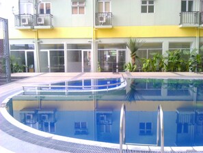 Outdoor pool - Apartemen The Suites Metro Yudis (Bandung)