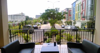 Apartemen The Suites Metro Yudis