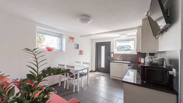 Apartment, Ground Floor (AKTION) | 1 bedroom, premium bedding, iron/ironing board, free WiFi