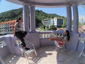 Familienzimmer | Verdunkelungsvorhänge, kostenloses WLAN, Bettwäsche