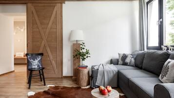 Classic Apartment (Granitica 8) | Living room | Flat-screen TV, DVD player