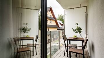 Departamento clásico (Granitica 8) | Balcón