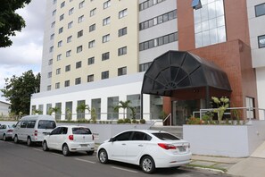 Front of property - Executive Hotel (Feira de Santana)