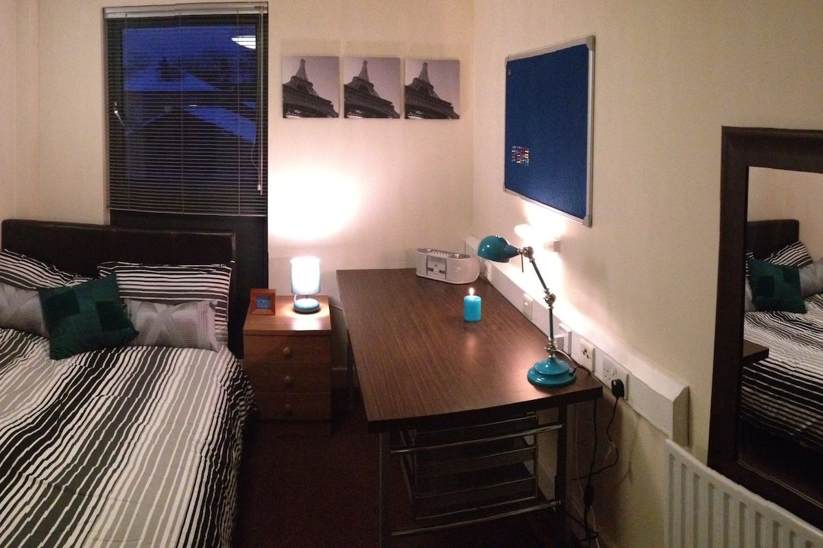1 bedroom, desk, iron/ironing board, free WiFi