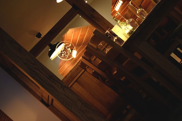 2 ristoranti, aperti a colazione, a pranzo e a cena, cucina britannica