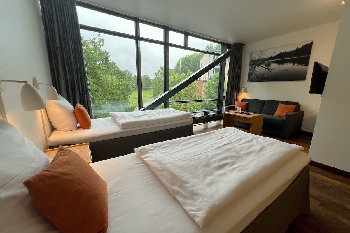 1 bedroom, free wifi, bed sheets