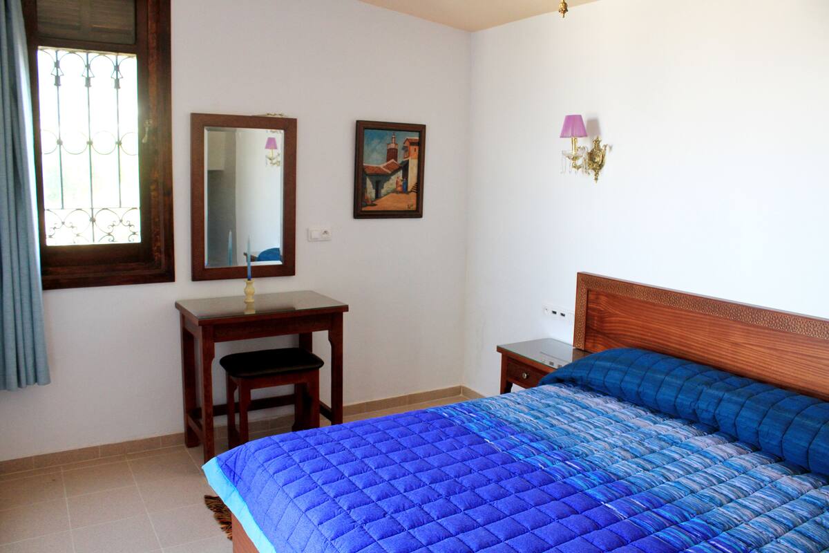 Habitación doble (Panoramic View) | Ropa de cama de alta calidad, escritorio y cortinas blackout