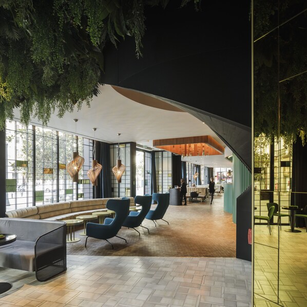 Sala de estar en el lobby