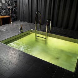 Couples treatment room(s), steam room, Turkish bath/hammam
