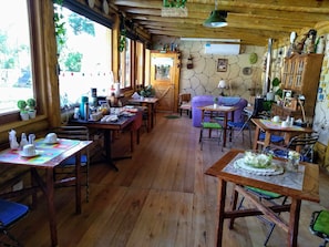 Breakfast and brunch served - Pualy Resort & Spa (Loma Verde)