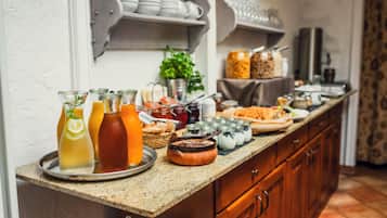 Daily buffet breakfast (EUR 16.00 per person)