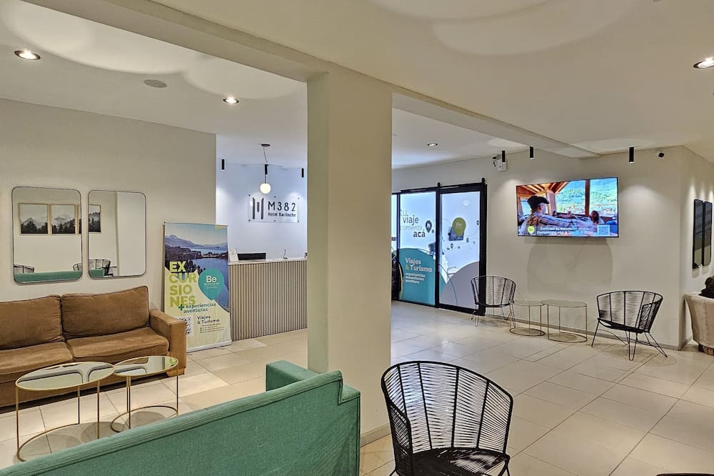 M382 Hotel Bariloche