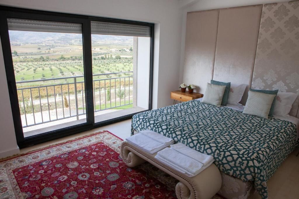 Villa – superior, 2 soverom | Lydisolert, strykejern/-brett og barnesenger