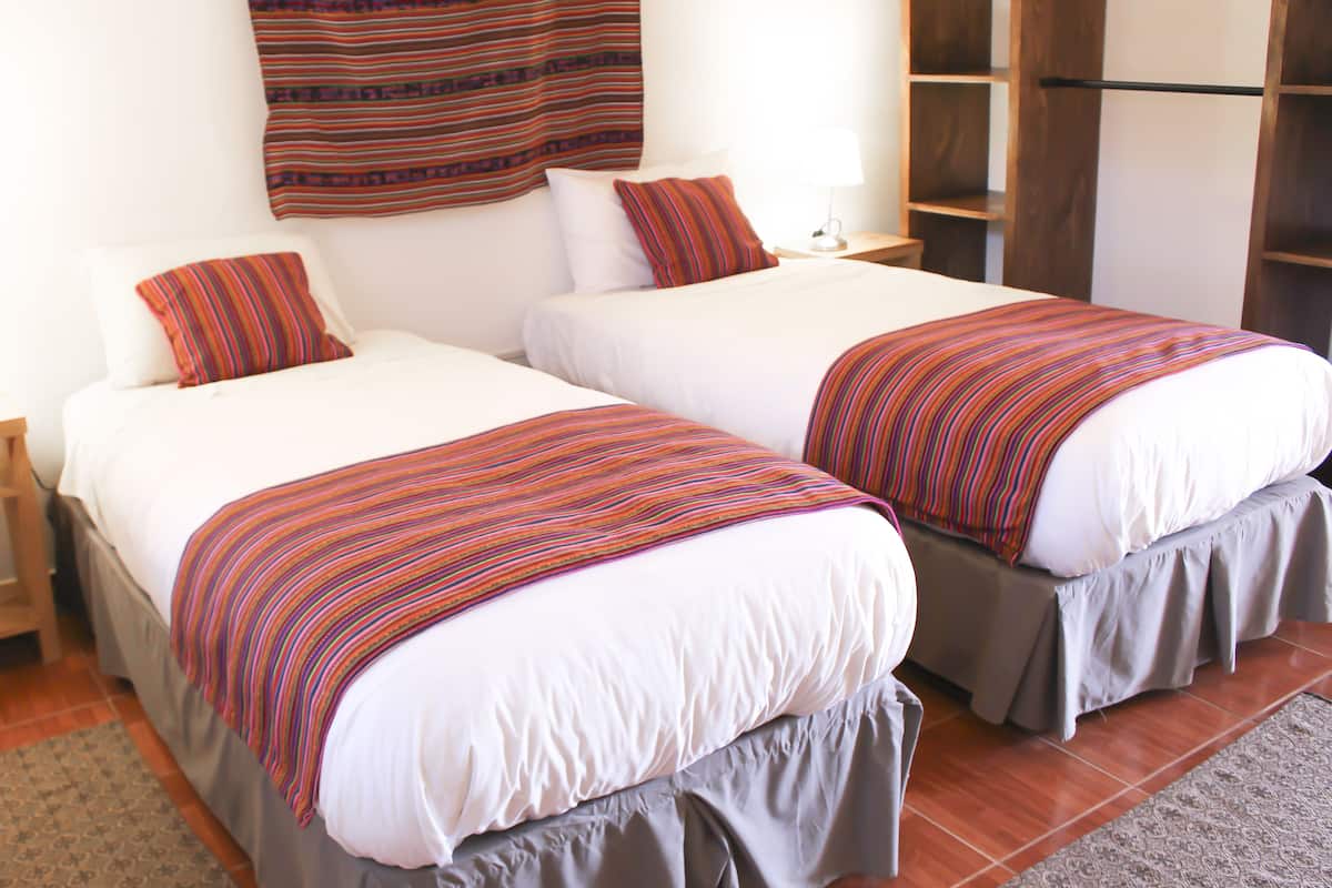 Deluxe Double Room, 2 Single Beds, Pool View