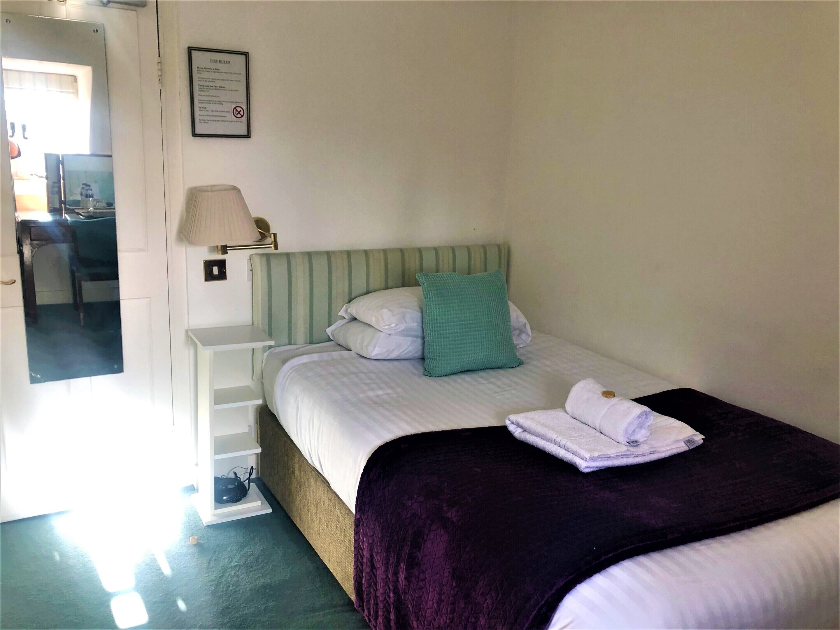 deluxe single room, ensuite | 1 bedroom