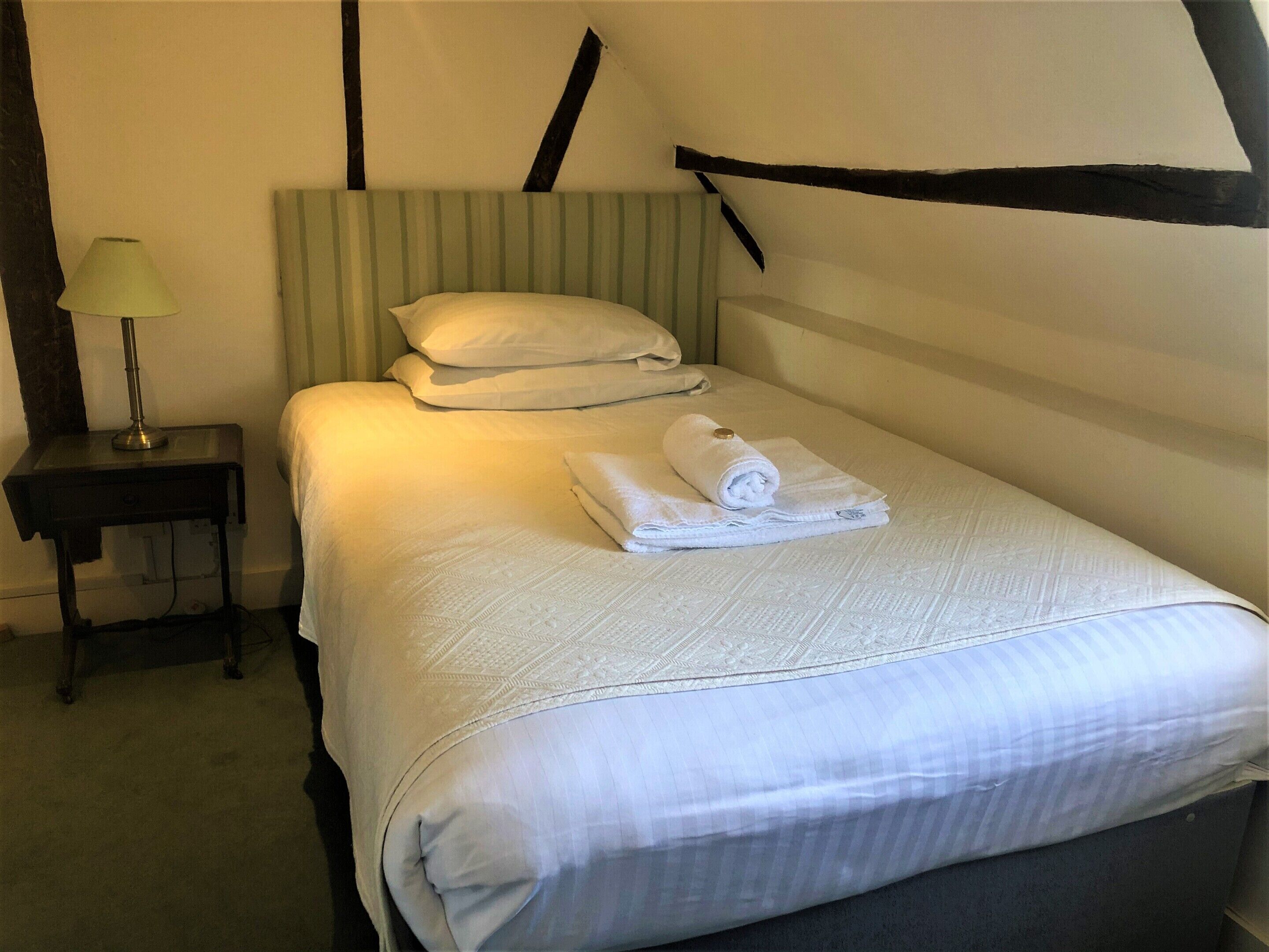 deluxe single room, ensuite | 1 bedroom