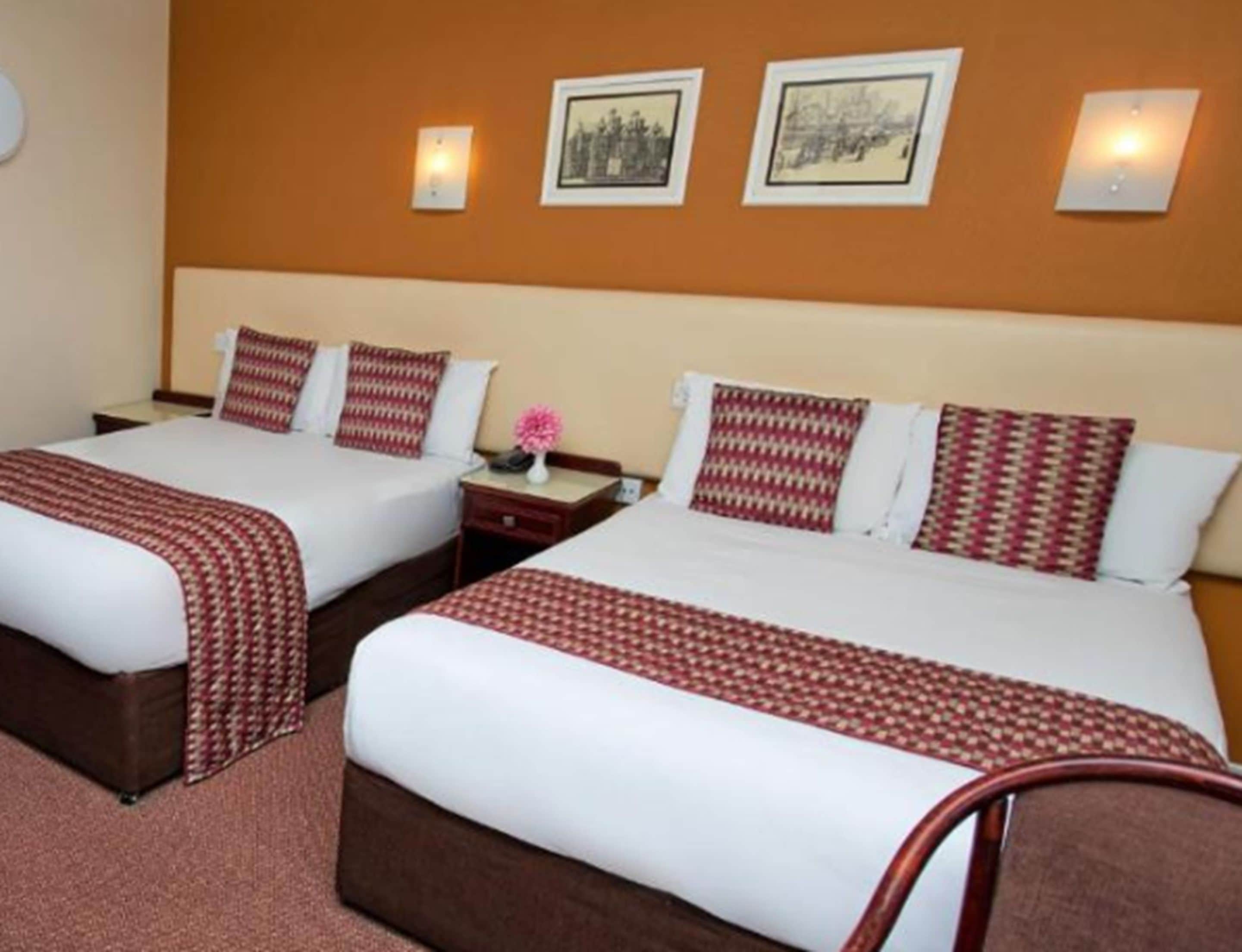 Photo - Eviston House Hotel