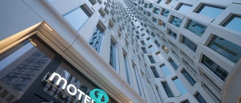 Entrada al alojamiento