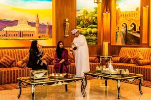 Lobby - Golden Tulip Headington Ruwi (Muscat)