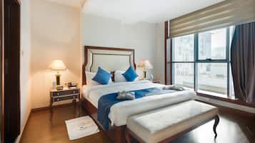 Suite, 1 trĂšs grand lit, baignoire