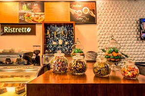 Restaurant - Golden Tulip Headington Ruwi (Muscat)