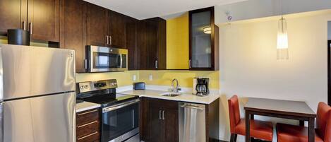 Suite, 1 chambre | Literie de qualité supérieure, coffres-forts dans les chambres, bureau