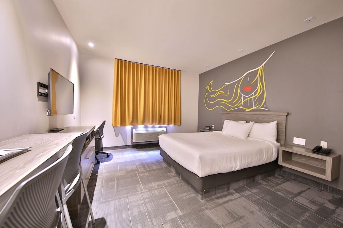 In-room safe, soundproofing, iron/ironing board (on request)
