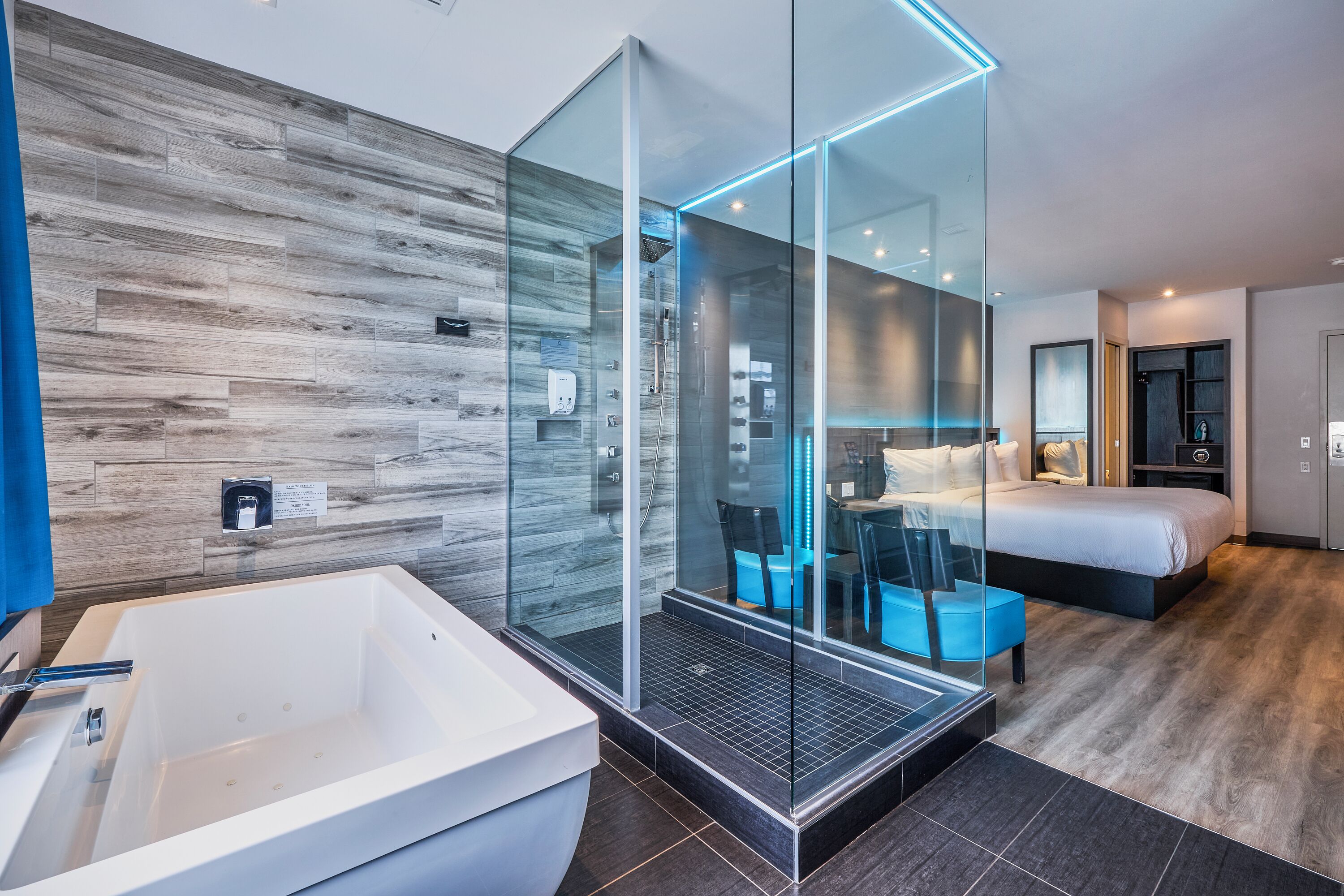 Suite | Bilik Mandi