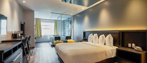 Suite, 1 Queen Bed