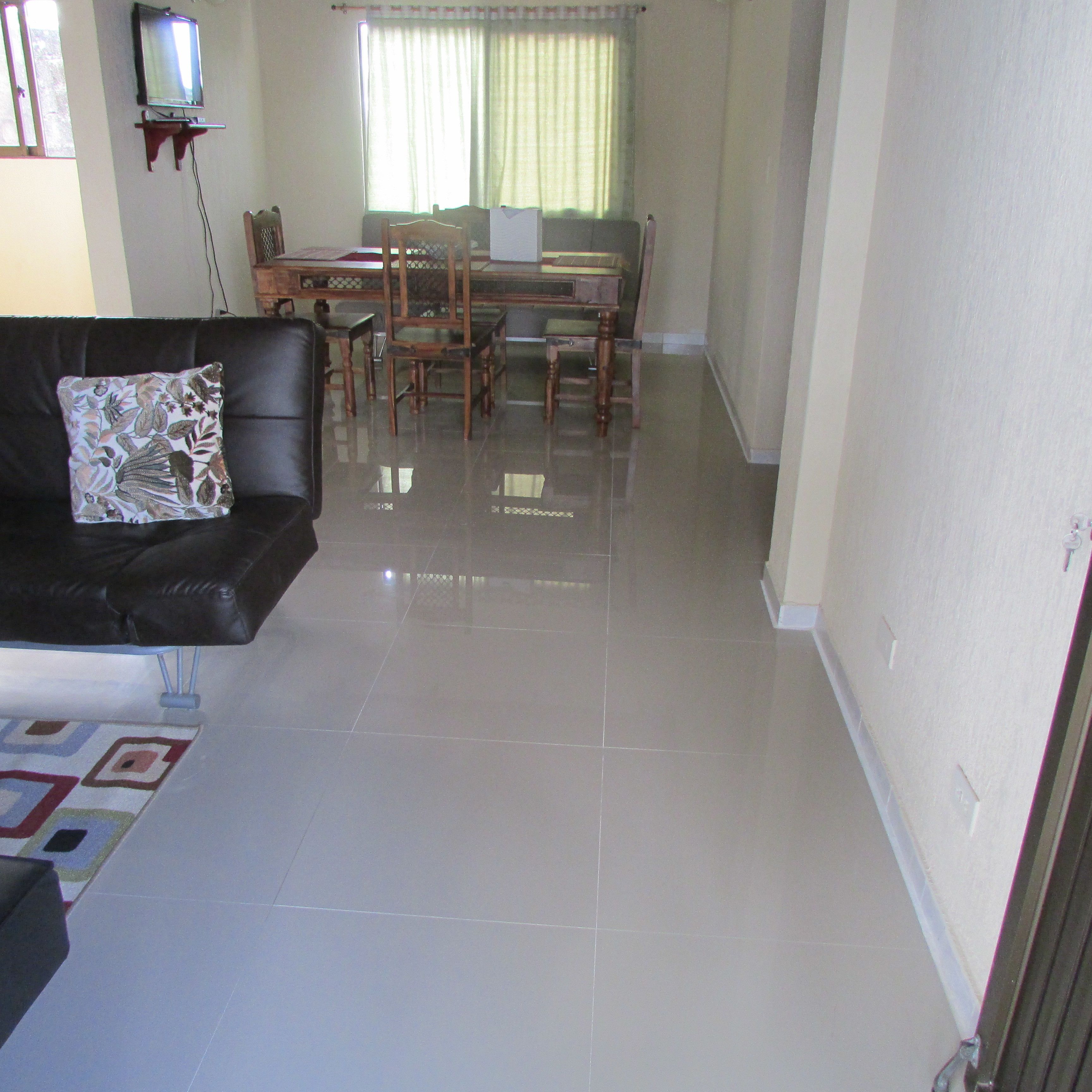 Family Apartment, 2 Bedrooms, Private Bathroom | Living area