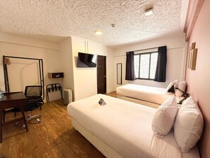 Traditional Room, 2 Twin Beds | In-room safe, desk, laptop workspace, soundproofing
