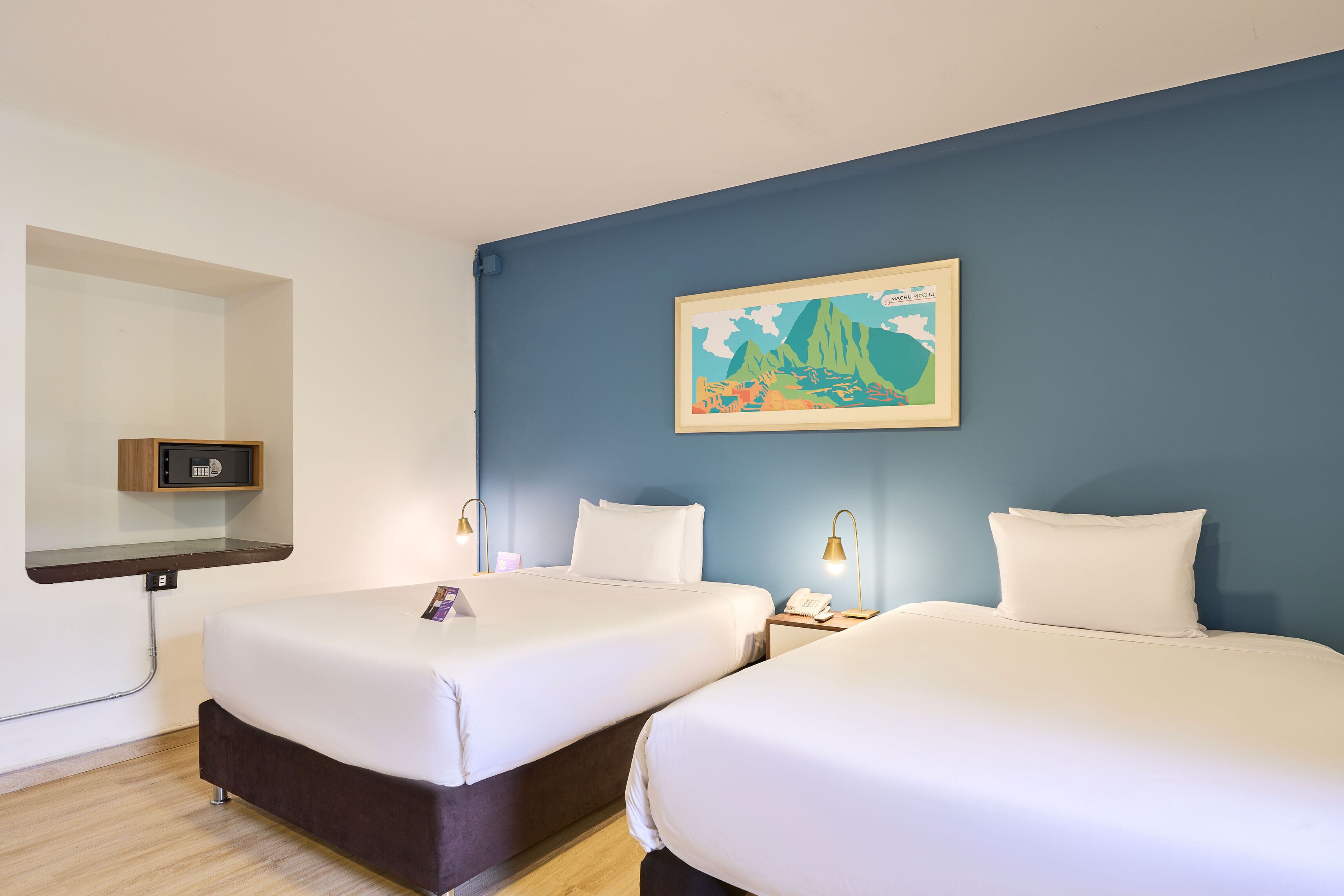 superior triple room | 1 bedroom, in-room safe, desk, laptop workspace