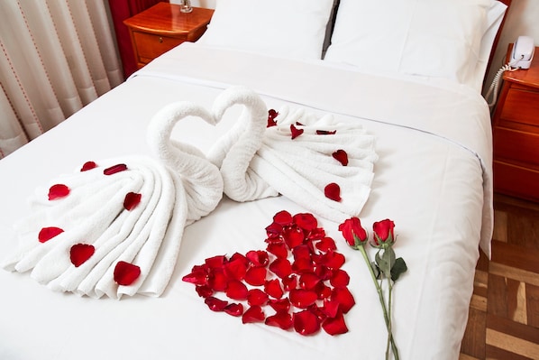 In-room safe, desk, free WiFi - Hostal Danna Inn (Cusco)