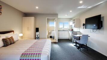 Estúdio executivo, sacada | 1 quarto, roupas de cama de algodão egípcio, roupas de cama premium