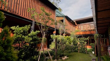 三人房 | 遮光布/窗簾、免費無線上網、床單