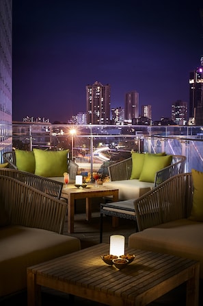 Breakfast, lunch, dinner served; local cuisine 