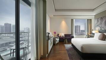 Premium bedding, minibar, in-room safe, desk