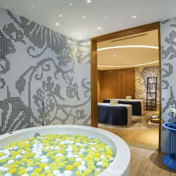 Indoor spa tub
