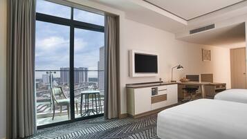 Premium bedding, minibar, in-room safe, desk