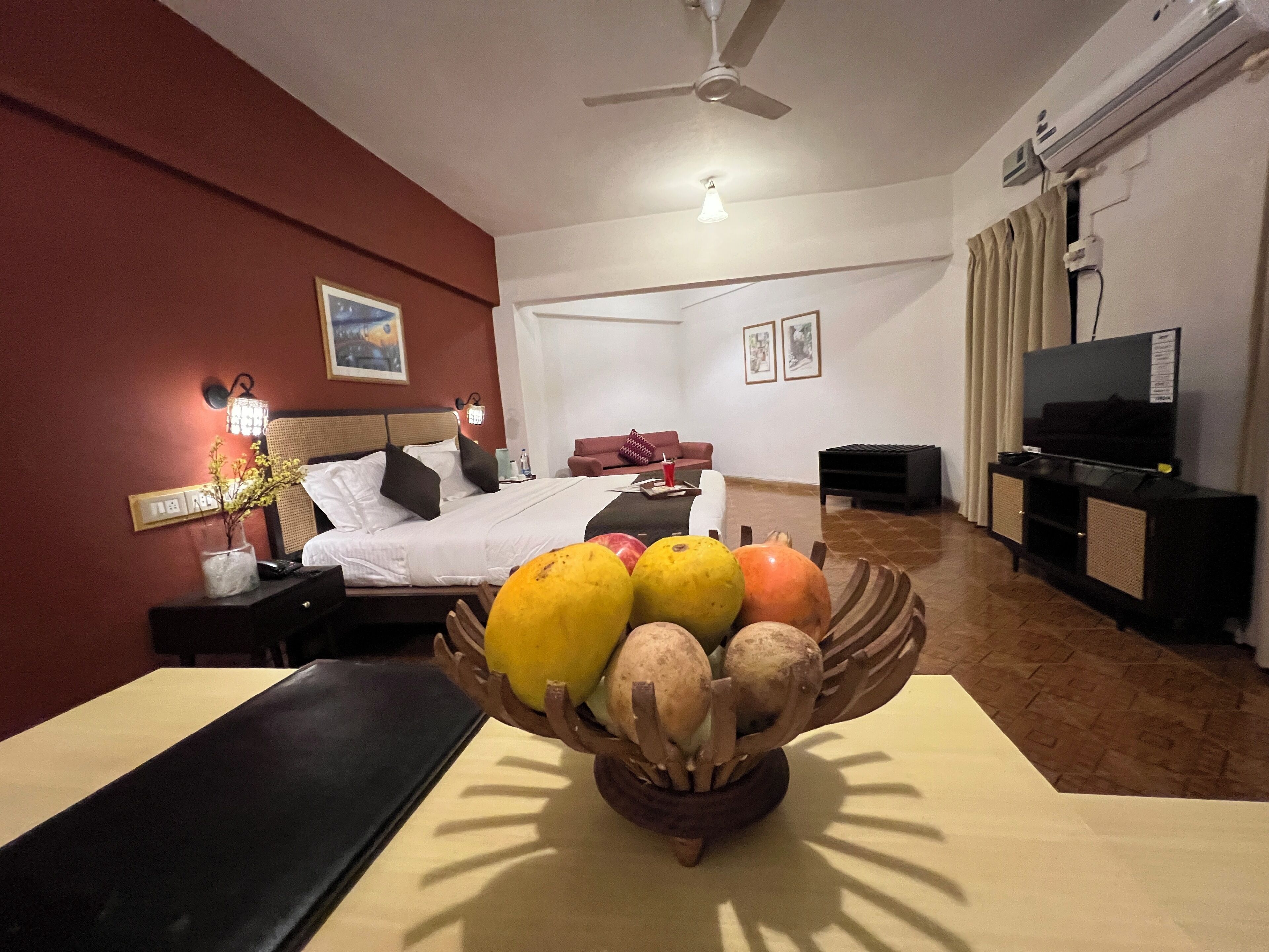 Desk, rollaway beds, WiFi, bed sheets