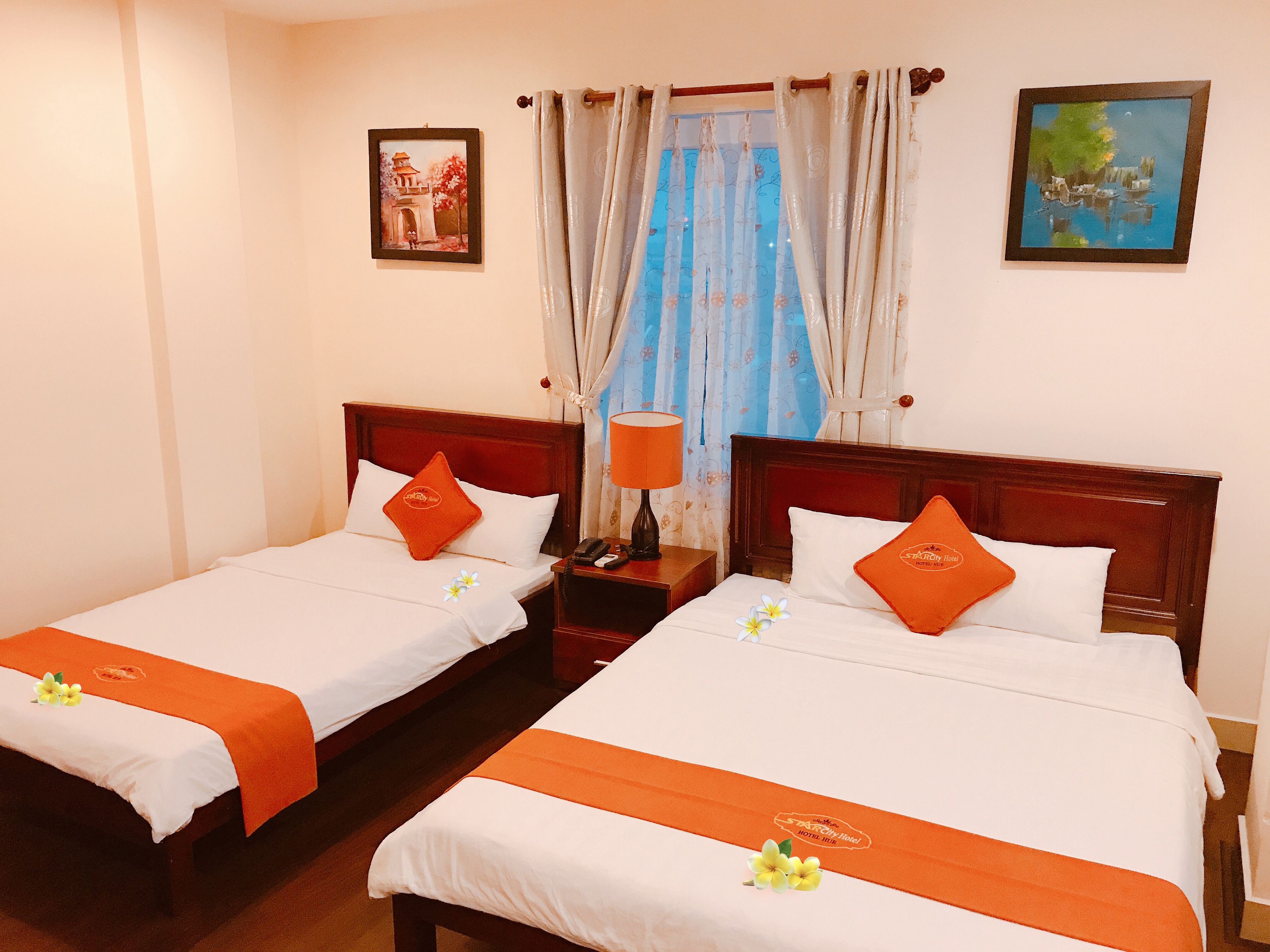 family room | minibar, desk, laptop workspace, blackout curtains