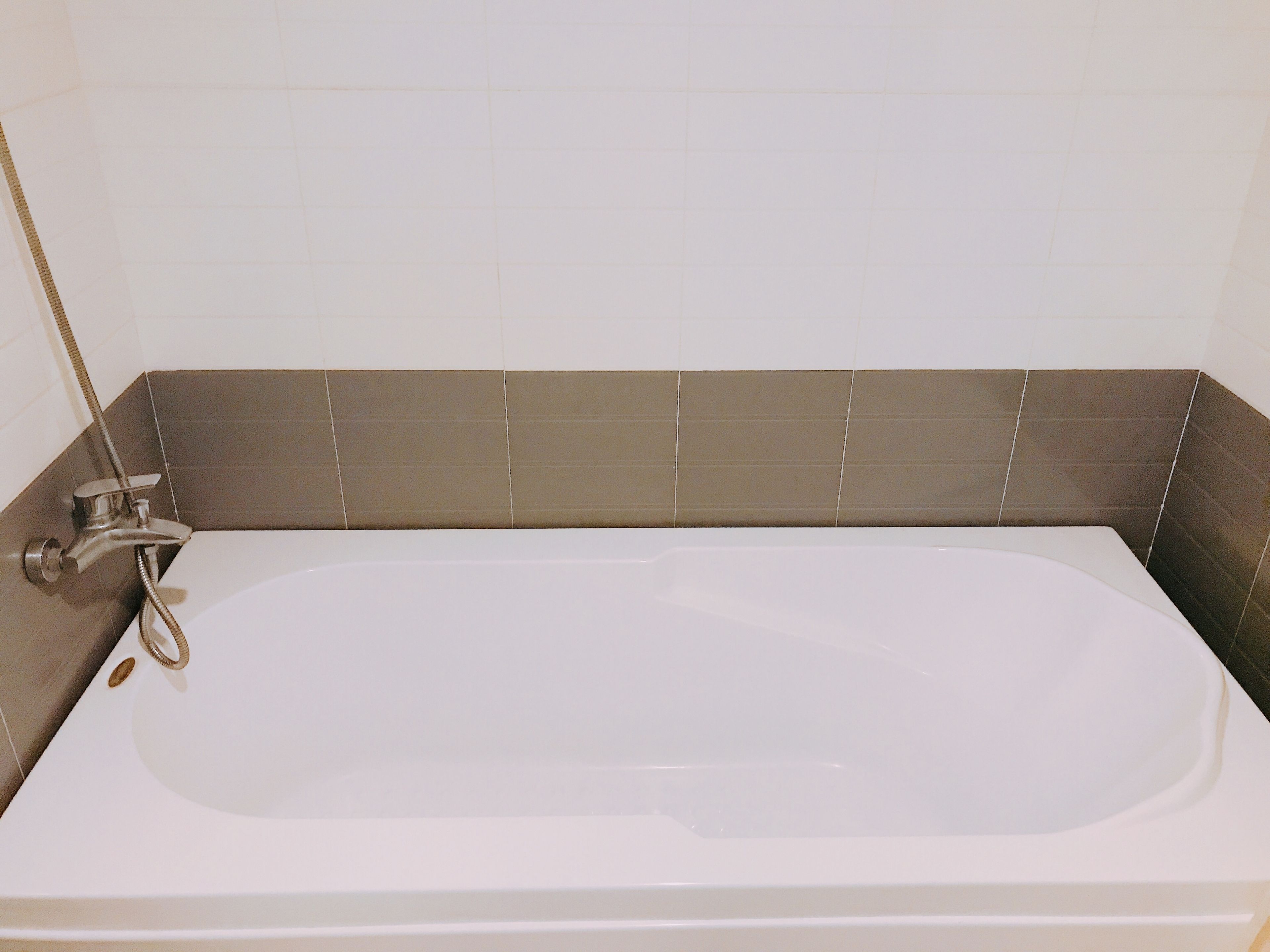 family room | bathroom | free toiletries, hair dryer, slippers, towels