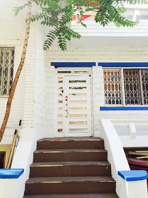 Porch - Tiara Guesthouse - Hostel (Seoul)