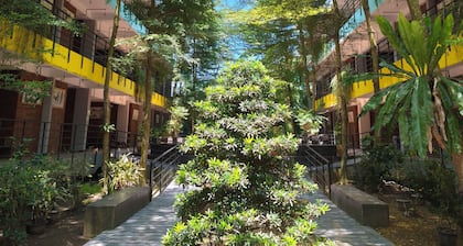 Thong's Inn - KNO Kualanamu Transit Hotel