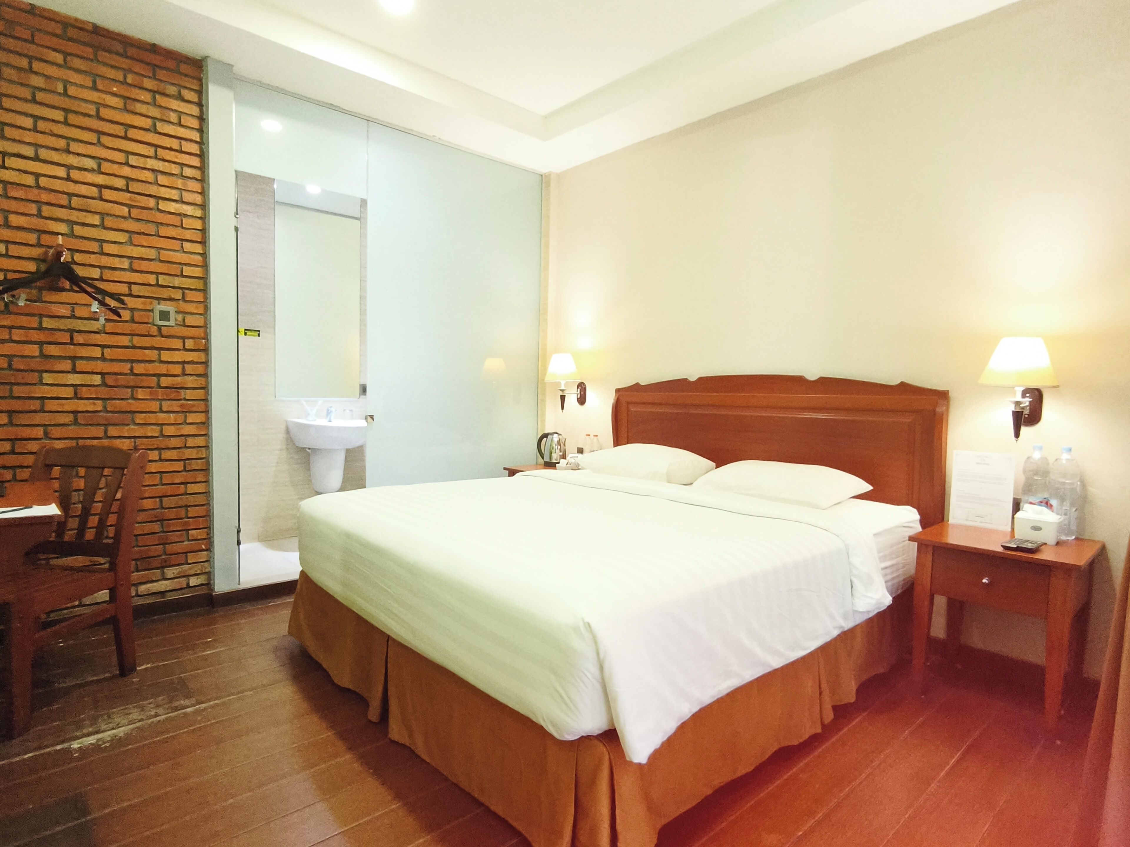 Cottage Double Bed | Bàn, truy cập Internet không dây miễn phí, bộ trải giường 