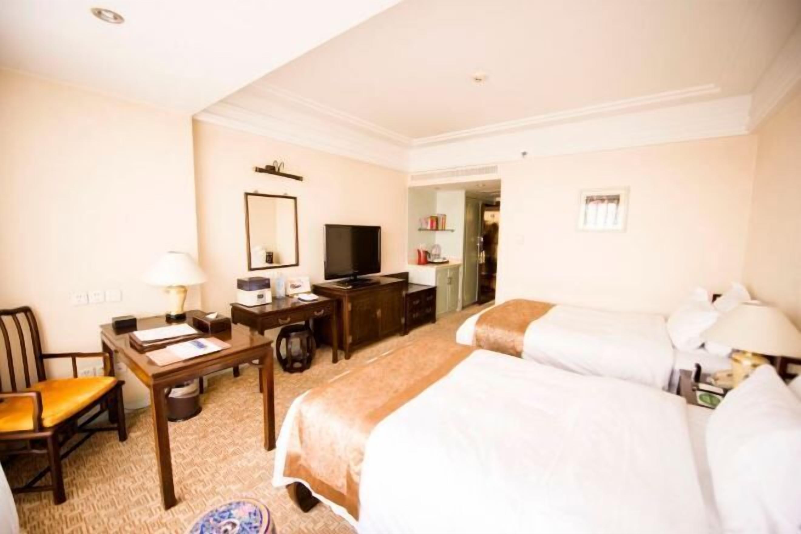 Minibar, in-room safe, desk, blackout drapes