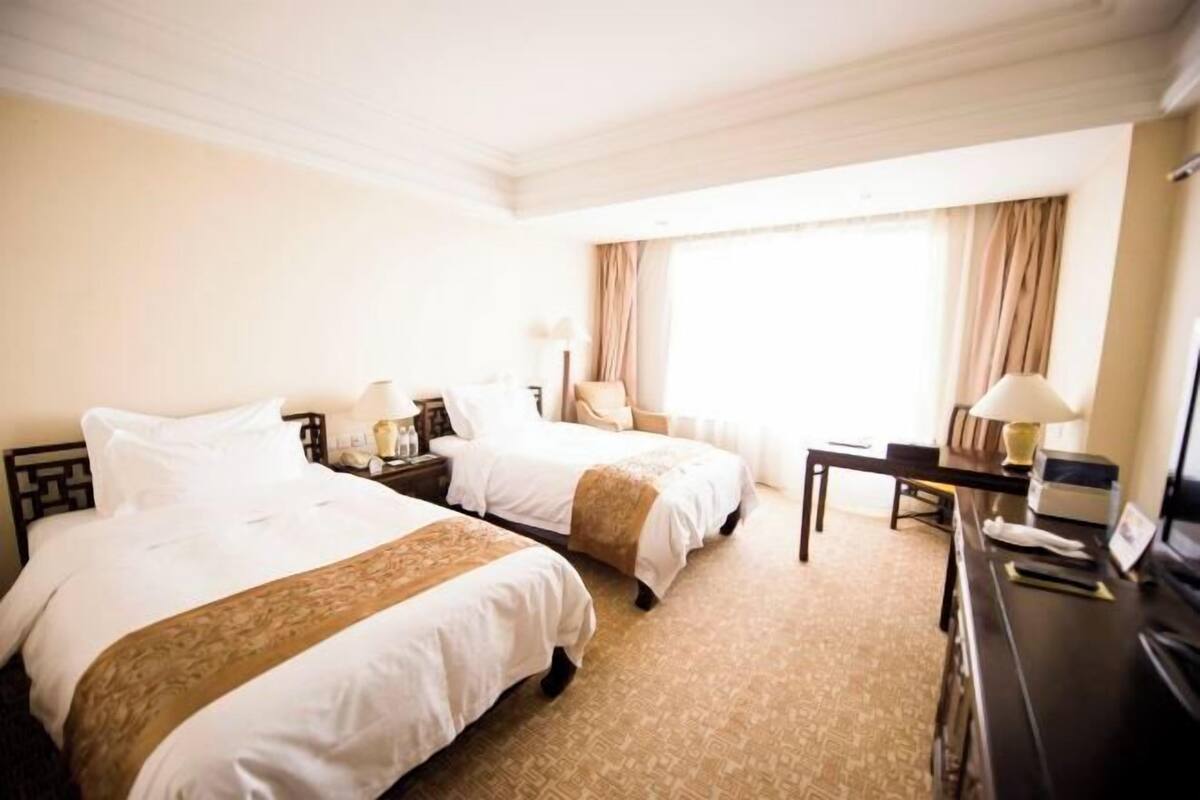 Minibar, in-room safe, desk, blackout drapes