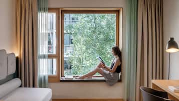 YARD "Medium" | Biancheria da letto di alta qualità, cassaforte in camera, una scrivania